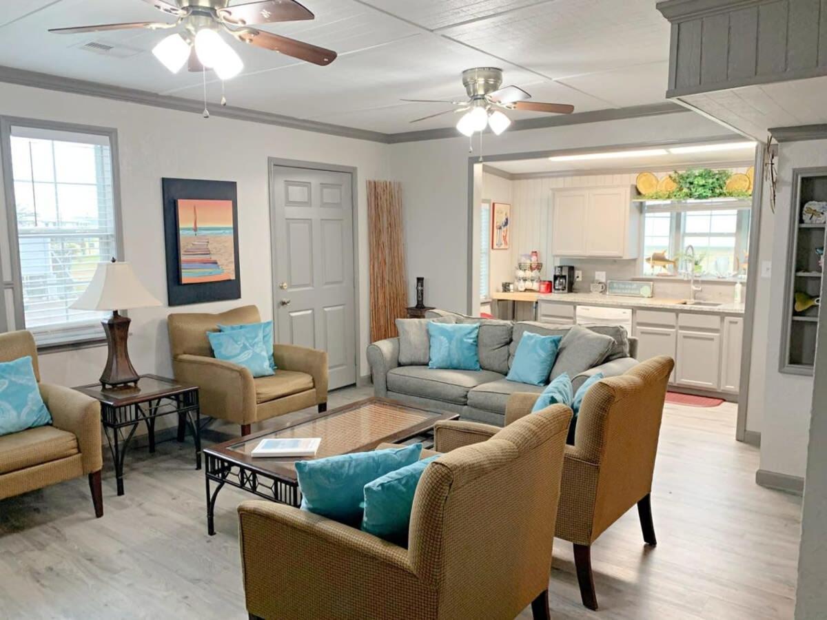 Cute Coastal Cottage! Just A Few Blocks To Beach, Gulf, Jetty And Splash Park! Surfside Beach Exterior photo